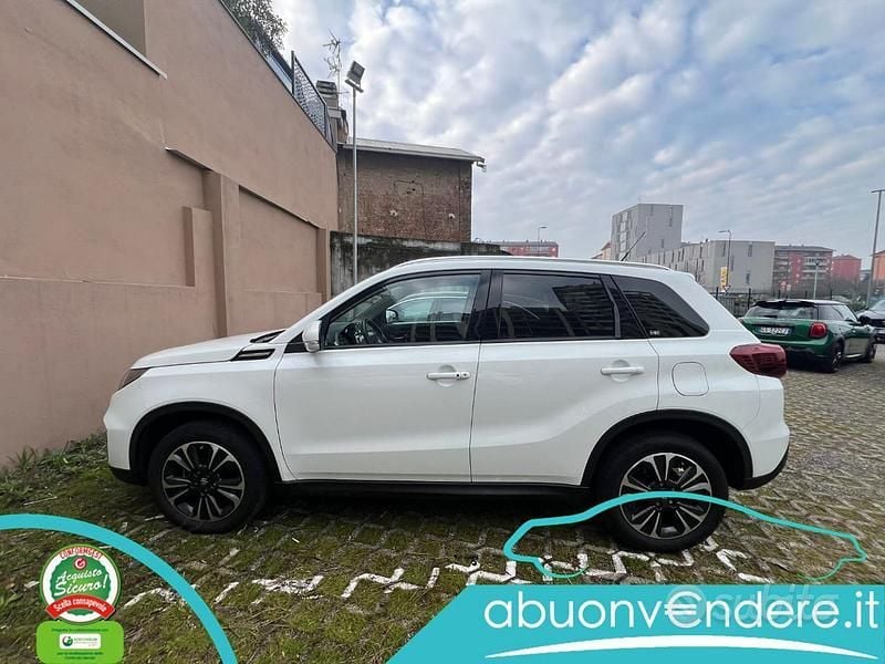 Usata Suzuki Vitara 129 CV (94 kW) 2023 Bianco SUV