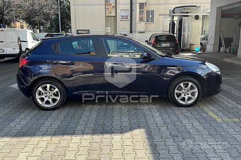 Usata Alfa Romeo Giulietta Distinctive 170 CV (125 kW) 2012 Blu Utilitaria
