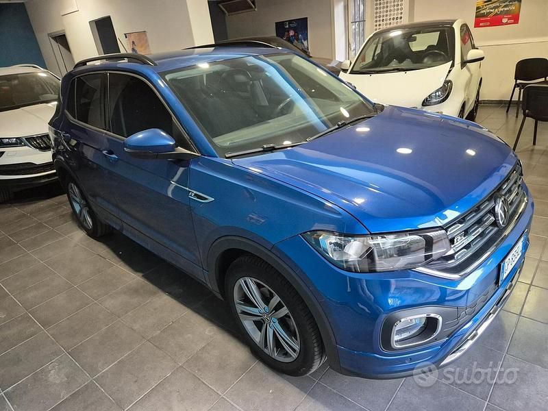 Usata VW T-Cross R-line 110 CV (80 kW) 2023 Blu SUV
