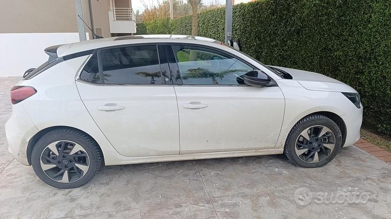 Usata Opel Corsa-e 2021 Bianco Utilitaria