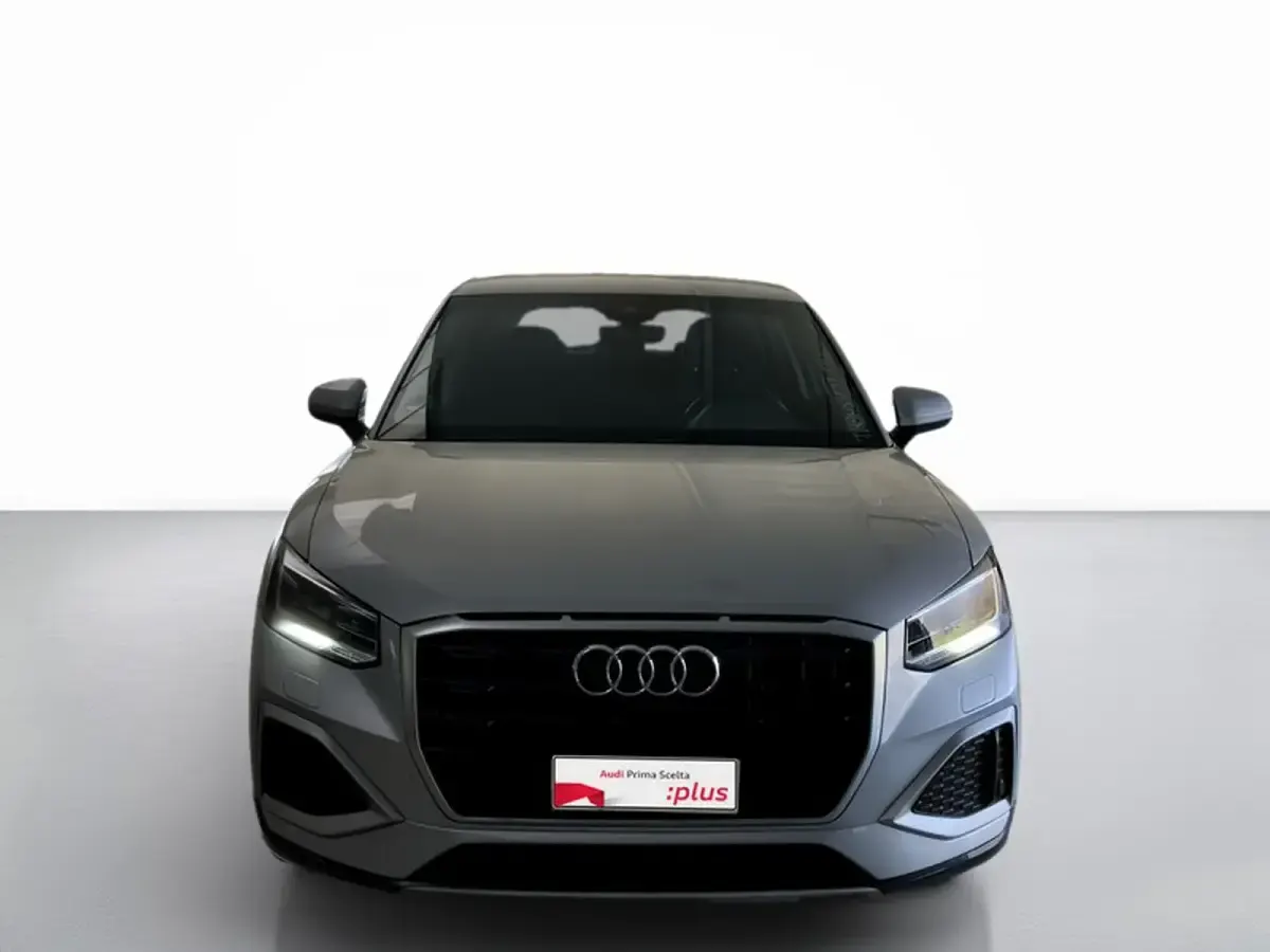 Usata Audi Q2 Advanced 2023 Argento fioretto metallizzato SUV