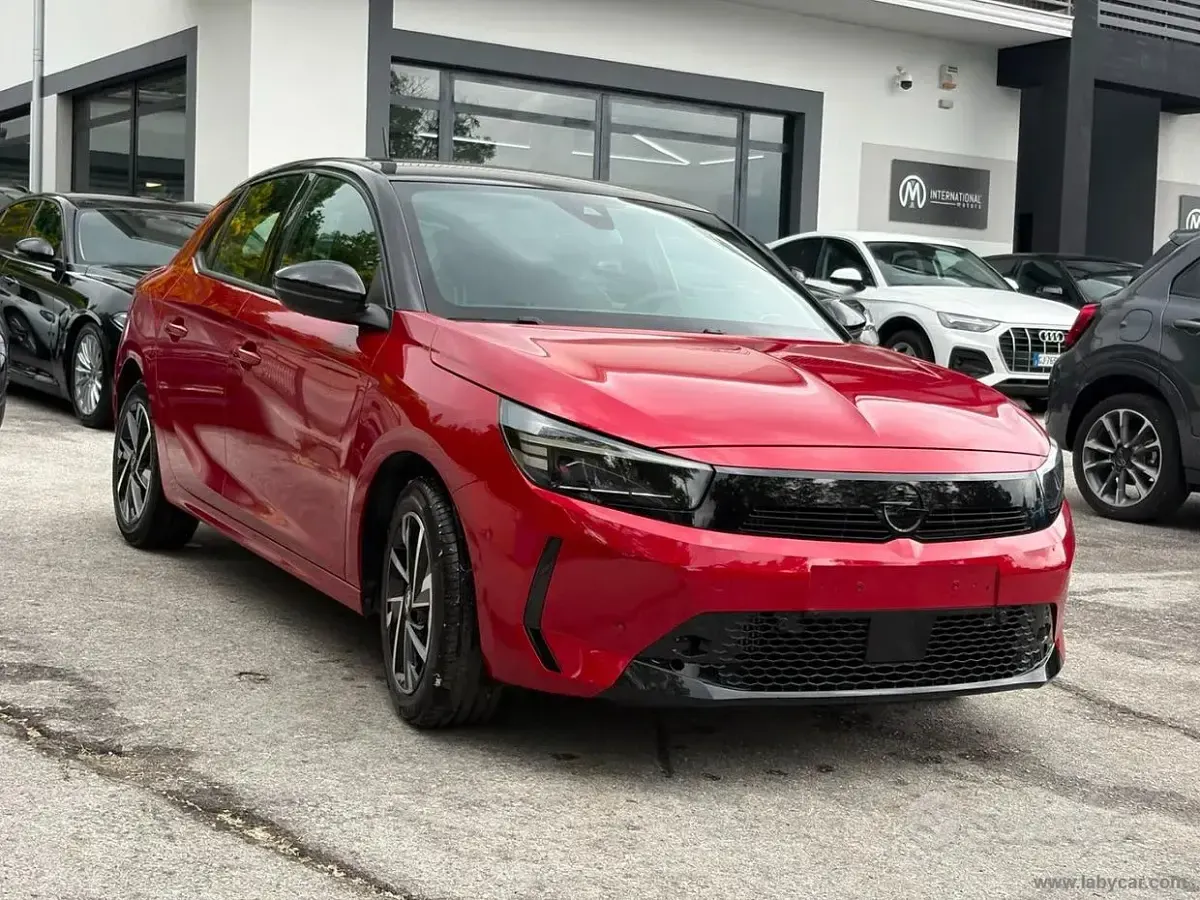 Usata Opel Corsa 101 CV (74 kW) 2024 Rosso Utilitaria