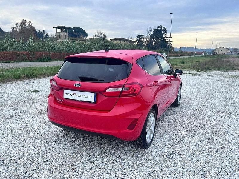 Second-hand Ford Fiesta 75 CP (55 kW) 2019 Roșu Hatchback