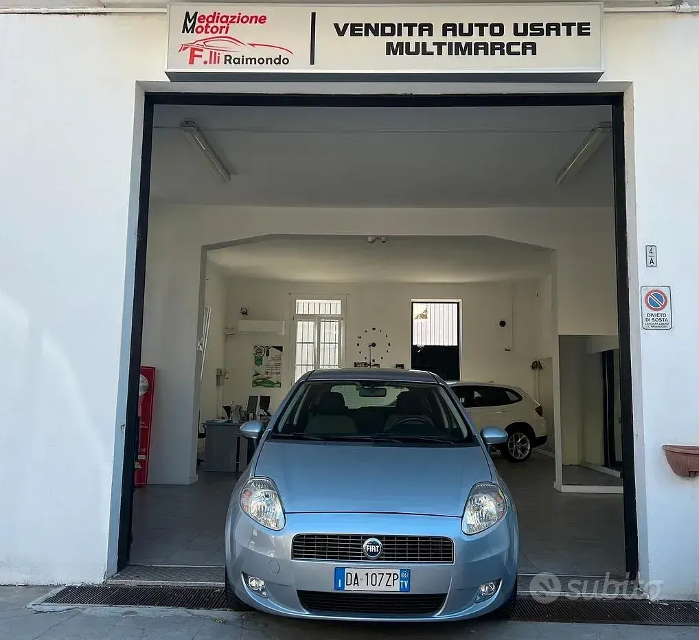 Usata Fiat Grande Punto 77 CV (56 kW) 2006 Utilitaria