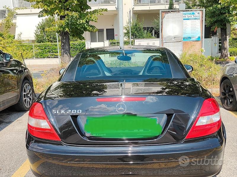 Usata Mercedes SLK200 163 CV (119 kW) 2006 Cabrio
