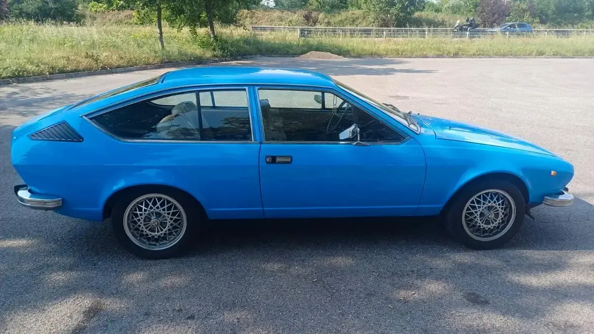 Usata Alfa Romeo Alfetta 109 CV (80 kW) 1980 Blu/azzurro Berlina