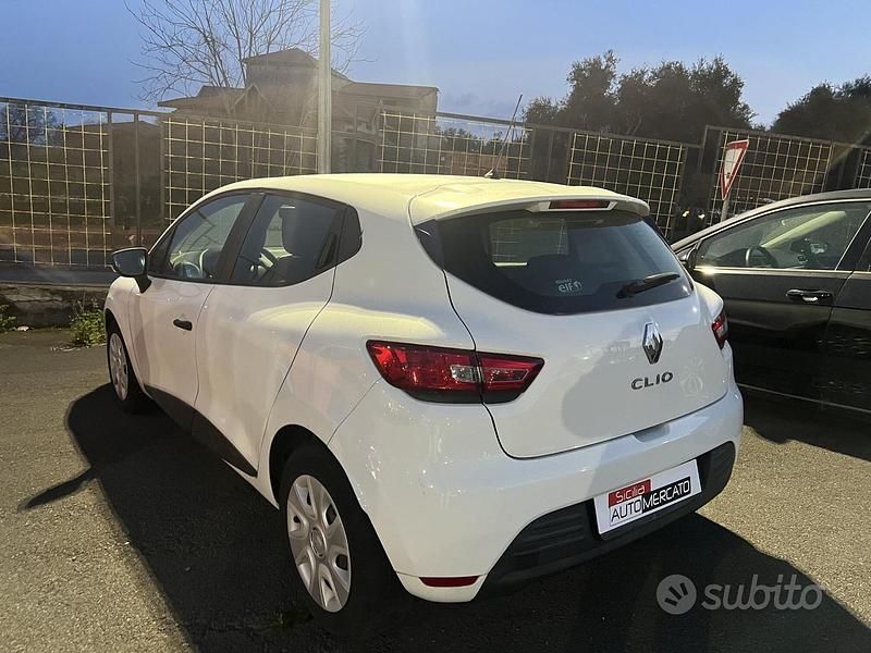 Usata Renault Clio IV 74 CV (54 kW) 2018 Bianco Utilitaria
