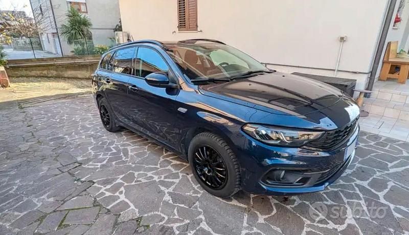 Usata Fiat Tipo Sport 131 CV (96 kW) 2021 Blu Station wagon