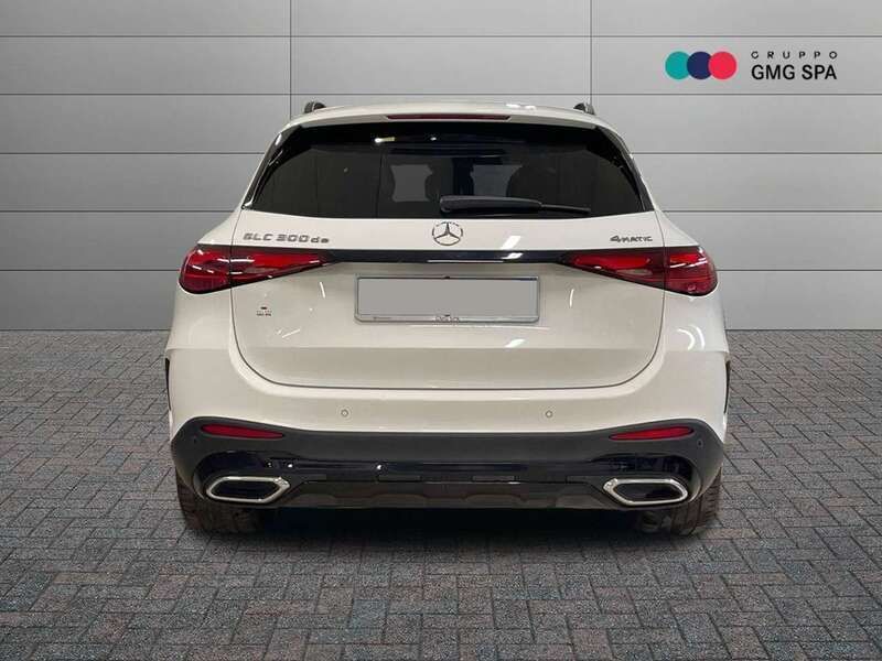 Usata Mercedes GLC300e AMG Line Premium Plus 333 CV (244 kW) 2023 Bianco SUV