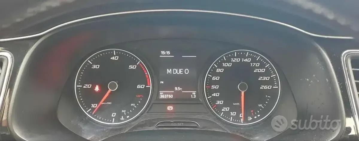 Usata Seat Leon 105 CV (77 kW) 2013 Blu Berlina