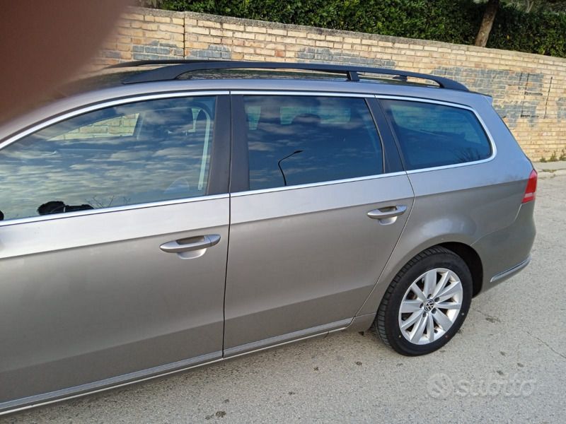 Usata VW Passat 150 CV (110 kW) 2014 Grigio Station wagon
