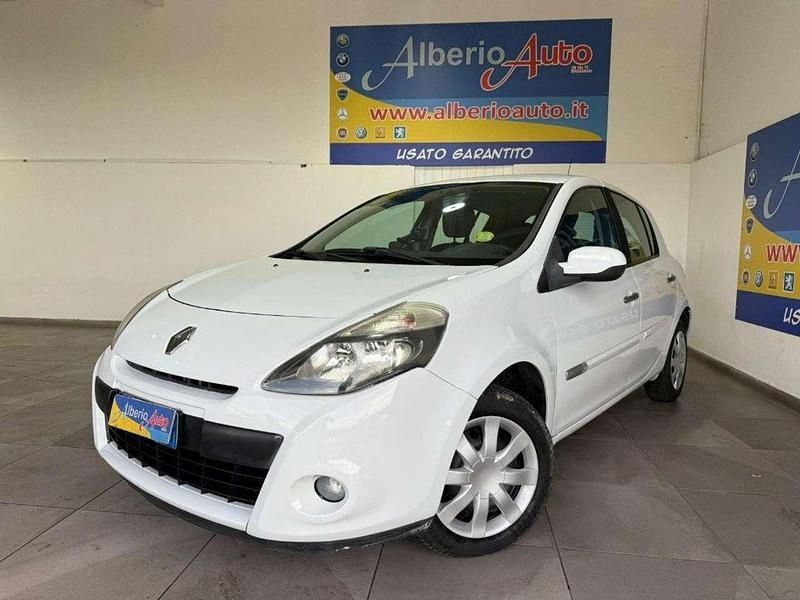 Usata Renault Clio II 75 CV (55 kW) 2011 Bianco Berlina
