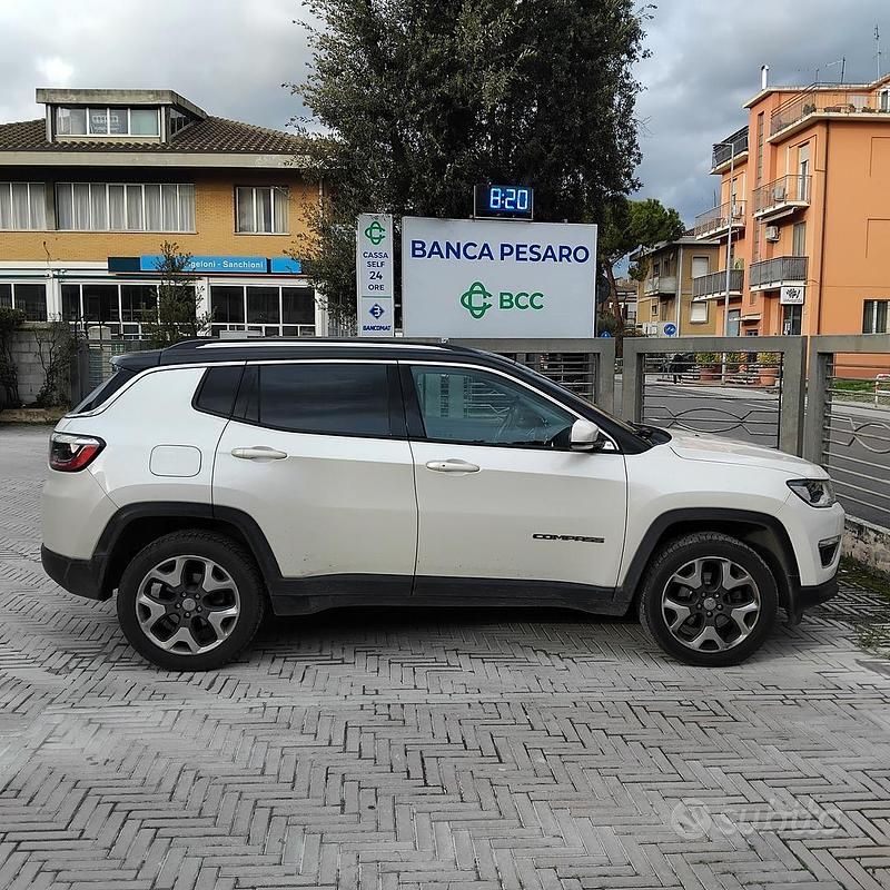 Usata Jeep Compass Limited 140 CV (102 kW) 2018 Bianco SUV