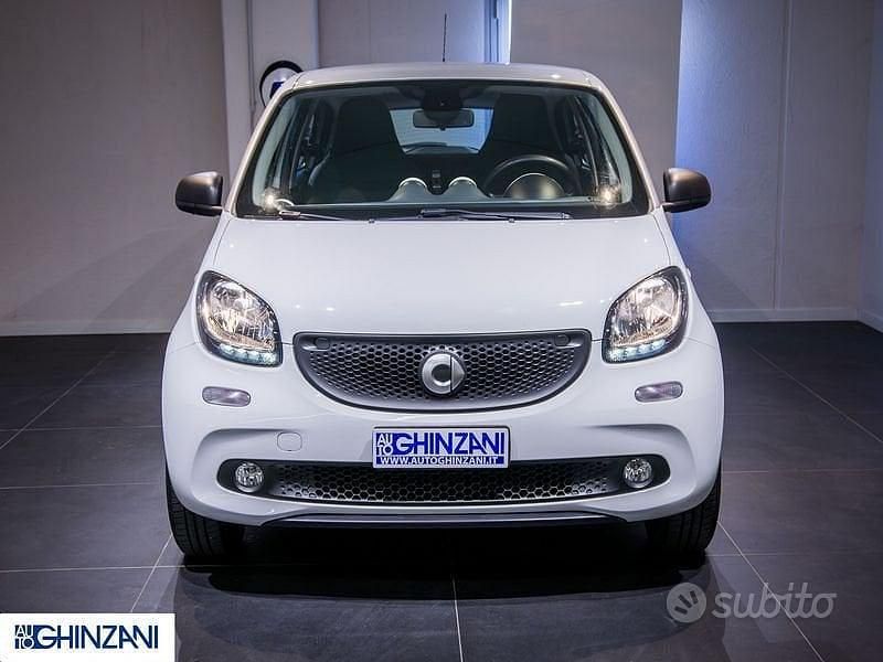 Usata Smart ForFour Passion 71 CV (52 kW) 2017 Bianco Utilitaria