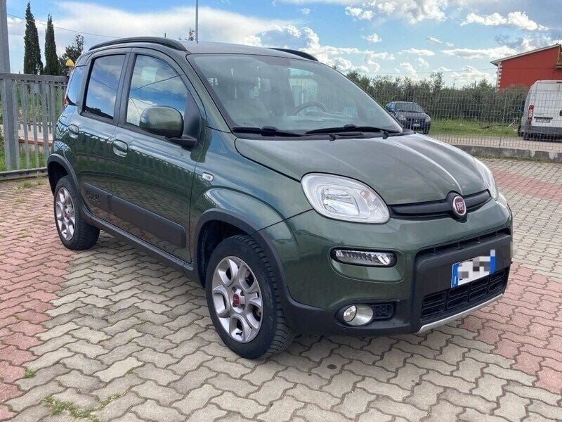 Verde Usata 2015 Fiat Panda 4x4 S Due volumi | 12.500 € (Molto cara) - Immagine 1/4