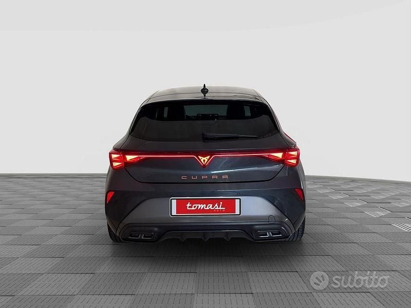 Usata Cupra Leon 150 CV (110 kW) 2025 Grigio Berlina
