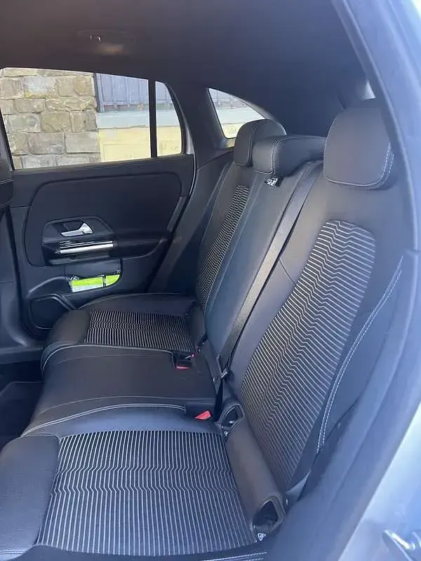 Usata Mercedes GLA200 150 CV (110 kW) 2021 Grigio SUV