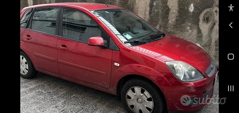 Usata Ford Fiesta Titanium 2007 Rosso Berlina