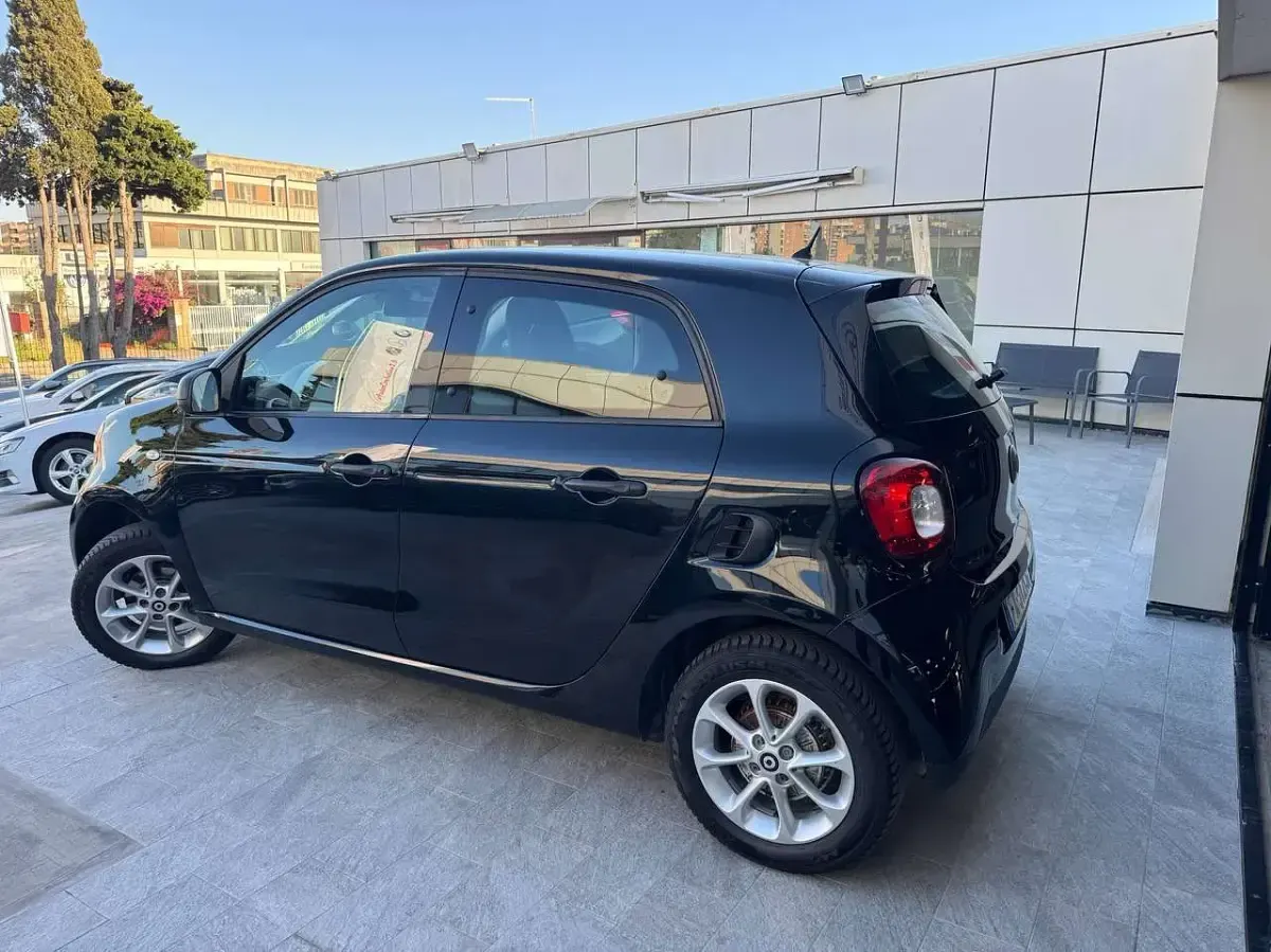 Usata Smart ForFour Passion 71 CV (52 kW) 2019 Nero Utilitaria