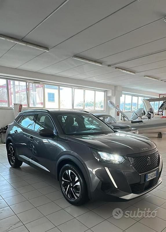 Usata Peugeot 2008 Allure 102 CV (75 kW) 2020 Grigio SUV