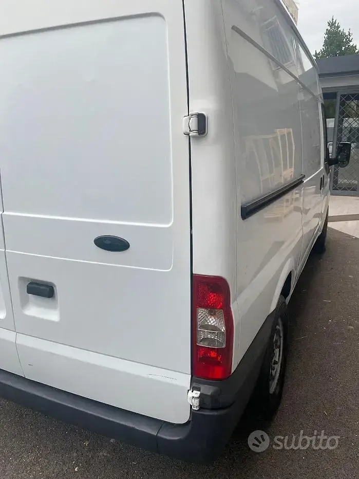 Usata Ford Transit 100 CV (73 kW) 2012 Bianco Berlina