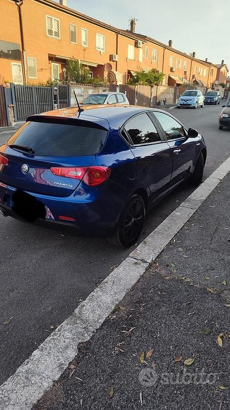 Usata Alfa Romeo Giulietta Super 120 CV (88 kW) 2017 Blu Berlina