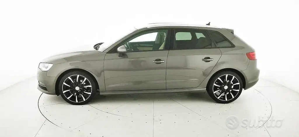 Usata Audi A3 Ambiente 110 CV (80 kW) 2014 Grigio Berlina