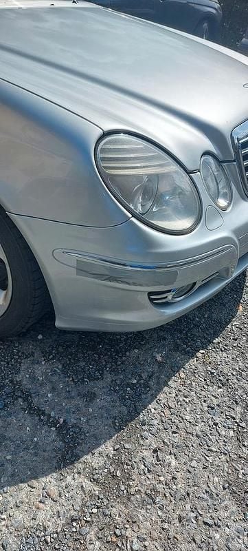 Usata Mercedes E220 Avantgarde 170 CV (125 kW) 2008 Grigio Berlina