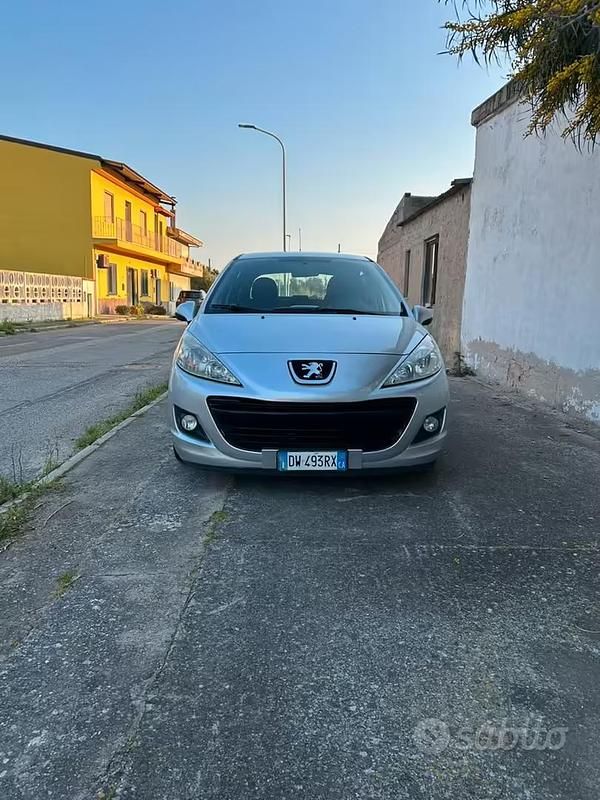 Usata Peugeot 207 2009 Grigio Utilitaria