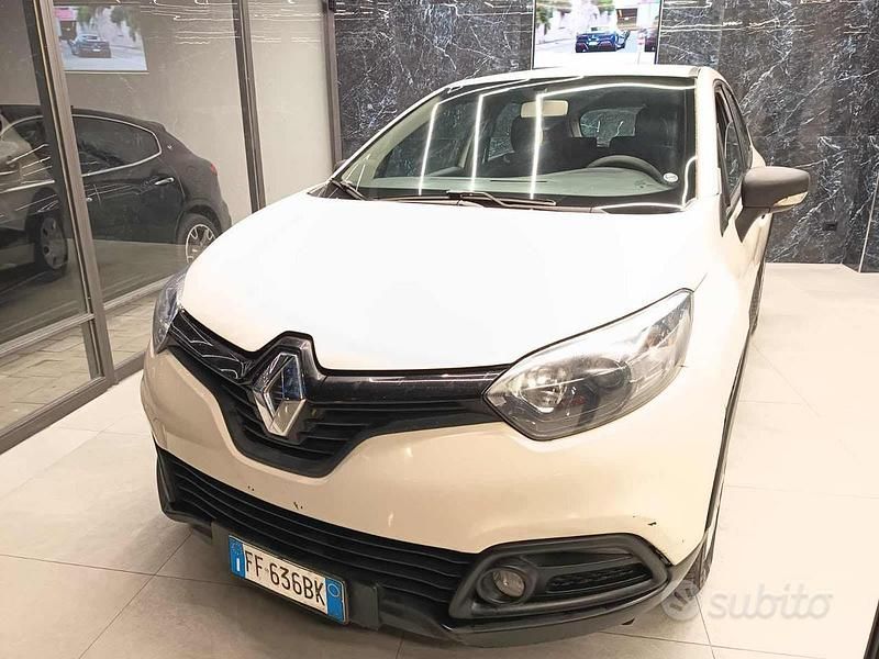 Usata Renault Captur 90 CV (66 kW) 2016 Beige SUV