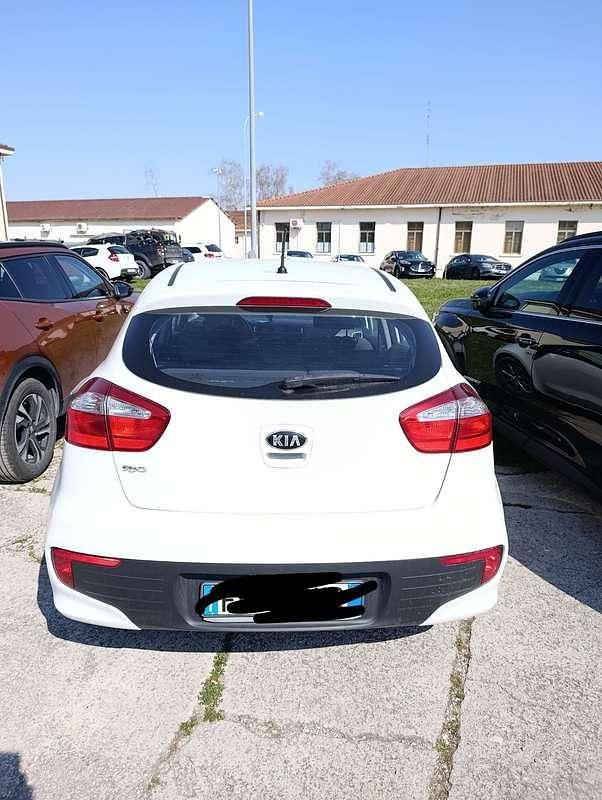 Usata Kia Rio City 83 CV (61 kW) 2016 Utilitaria