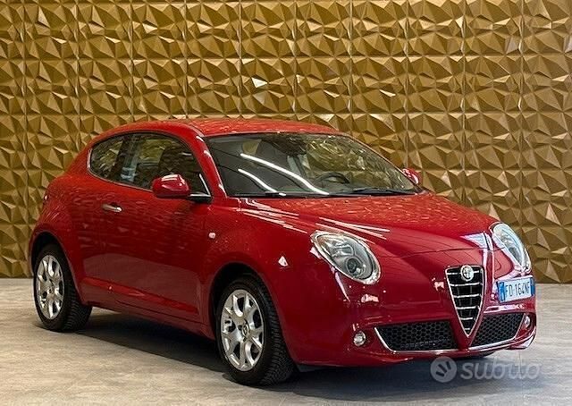 Usata Alfa Romeo MiTo Distinctive 79 CV (58 kW) 2016 Rosso Utilitaria