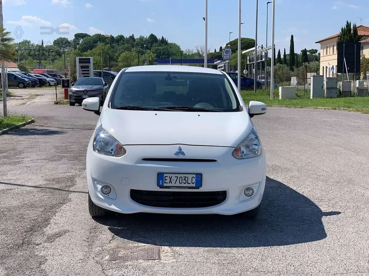 Usata Mitsubishi Space Star Invite 71 CV (52 kW) 2015 Bianco Berlina