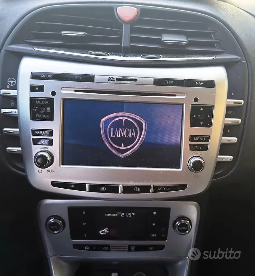 Usata Lancia Delta 120 CV (88 kW) 2011 Nero Utilitaria