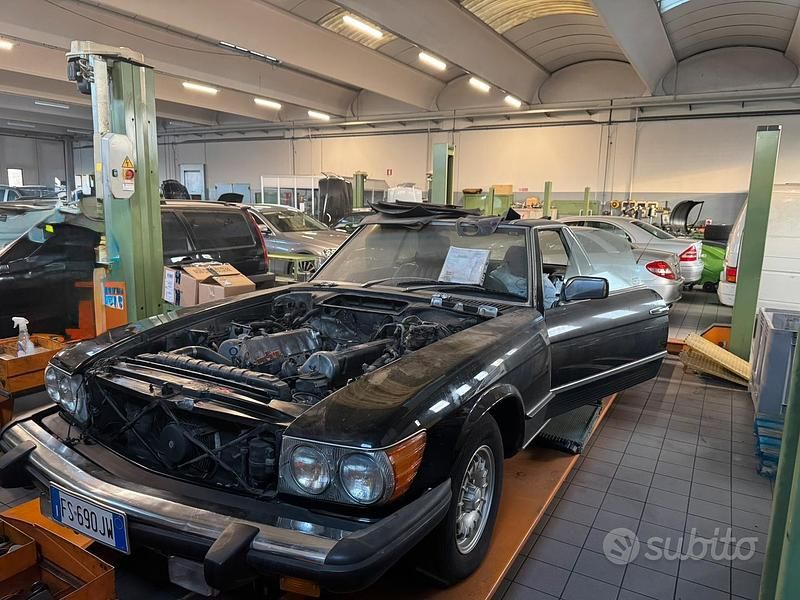 Nero Usata 1983 Mercedes SL380 Cabrio | 15.500 € - Immagine 1/4