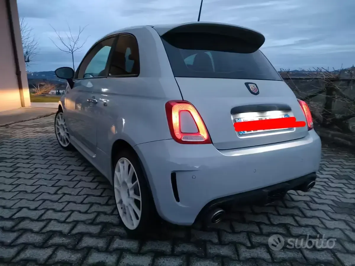 Usata Abarth 500 135 CV (99 kW) 2015 Grigio Utilitaria
