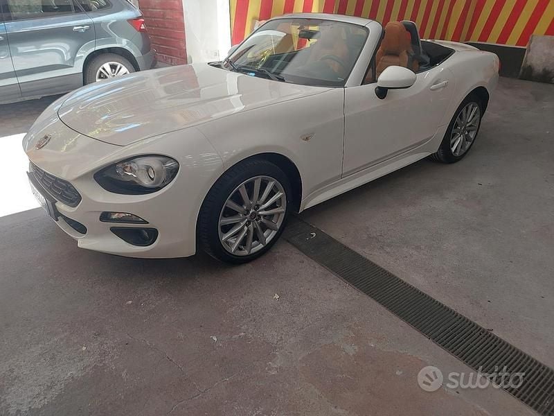 Usata Fiat 124 Spider 140 CV (102 kW) 2017 Bianco Cabrio