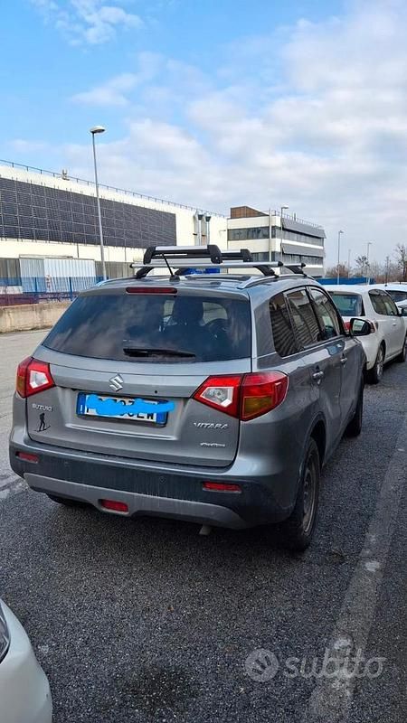Usata Suzuki Vitara 2018 Grigio SUV