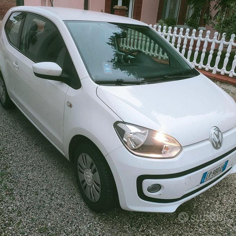 Bianco Usata 2013 VW up! Due volumi | 3700 € (Ottimo prezzo) - Immagine 1/4