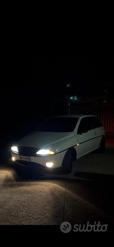 Usata Lancia Ypsilon 1997 Utilitaria
