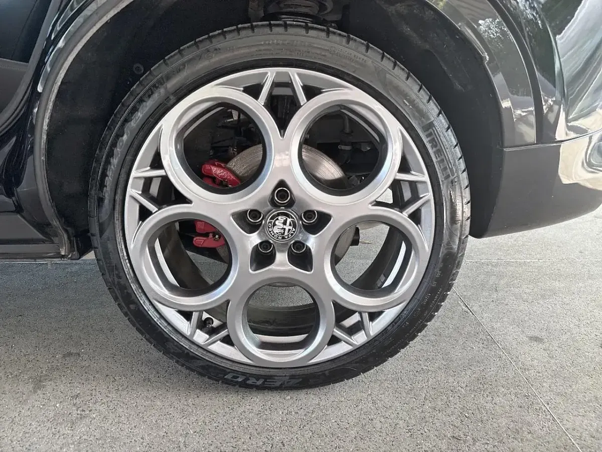 Usata Alfa Romeo Tonale Veloce 280 CV (205 kW) 2023 Grigio SUV