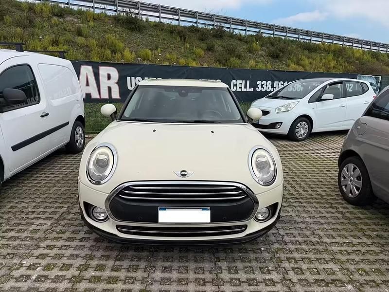 Usata Mini One D Clubman Hype 115 CV (84 kW) 2016 Beige Station wagon