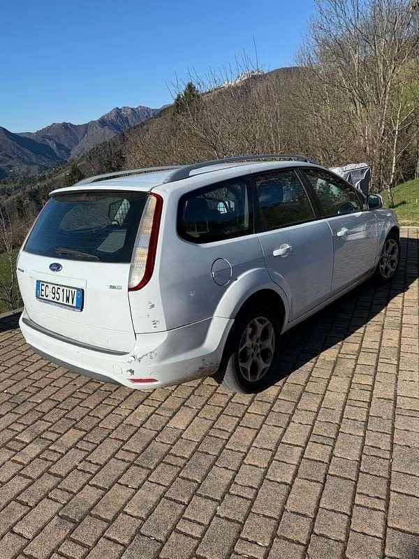 Usata Ford Focus 109 CV (80 kW) 2010 Station wagon