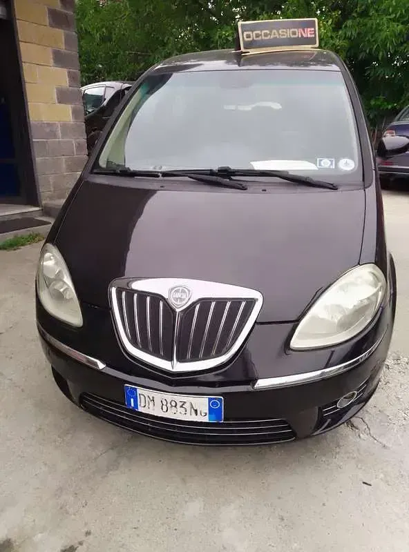 Usata Lancia Musa 95 CV (69 kW) 2007 Monovolume
