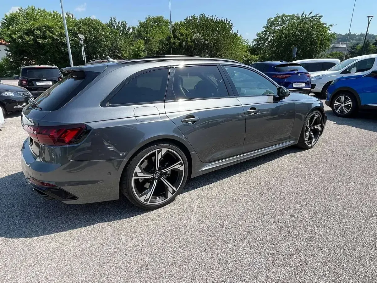 Usata Audi RS4 450 CV (330 kW) 2020 Grigio Station wagon