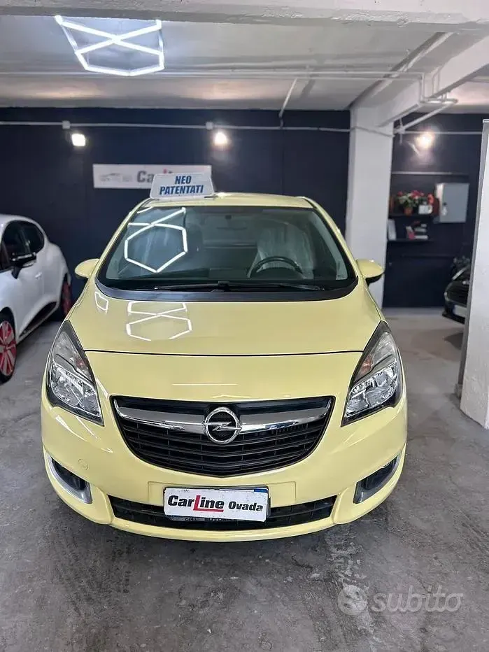 Usata Opel Meriva 120 CV (88 kW) 2015 Giallo Monovolume