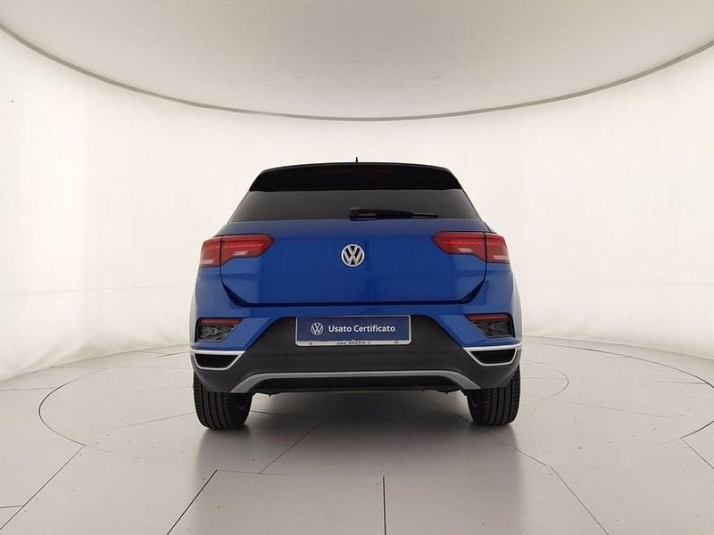 Usata VW T-Roc Style 116 CV (85 kW) 2019 Blu ravenna metallizzato nero SUV