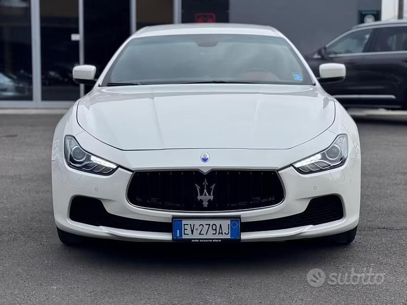 Usata Maserati Ghibli 410 CV (301 kW) 2015 Bianco Berlina