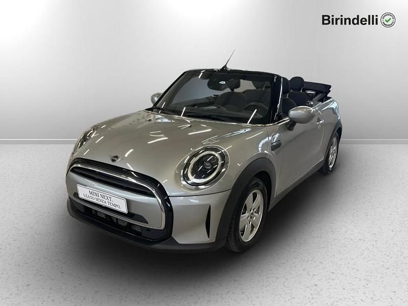 Melting silver Usata 2022 Mini Cooper Essential Utilitaria | 27.500 € (Cara) - Immagine 1/3