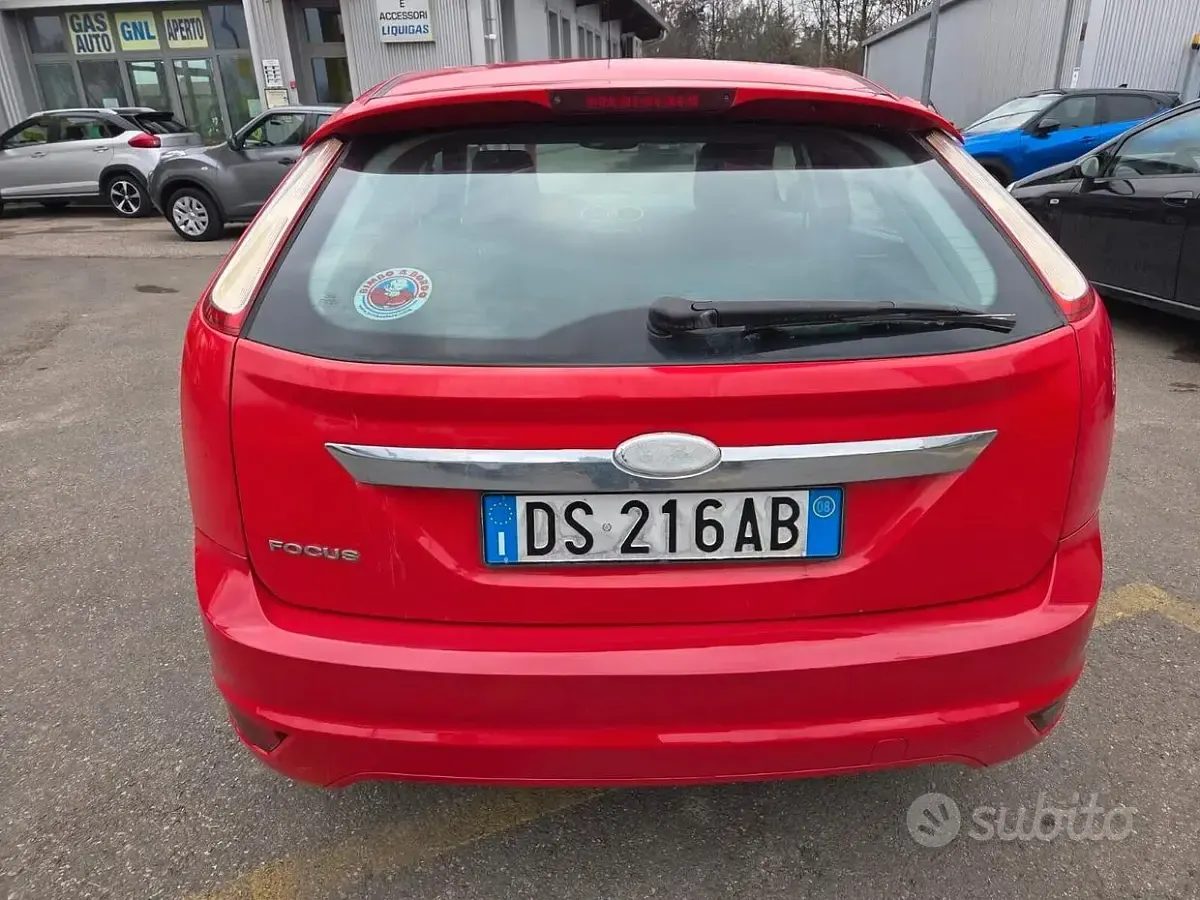 Usata Ford Focus 141 CV (103 kW) 2008 Rosso Berlina